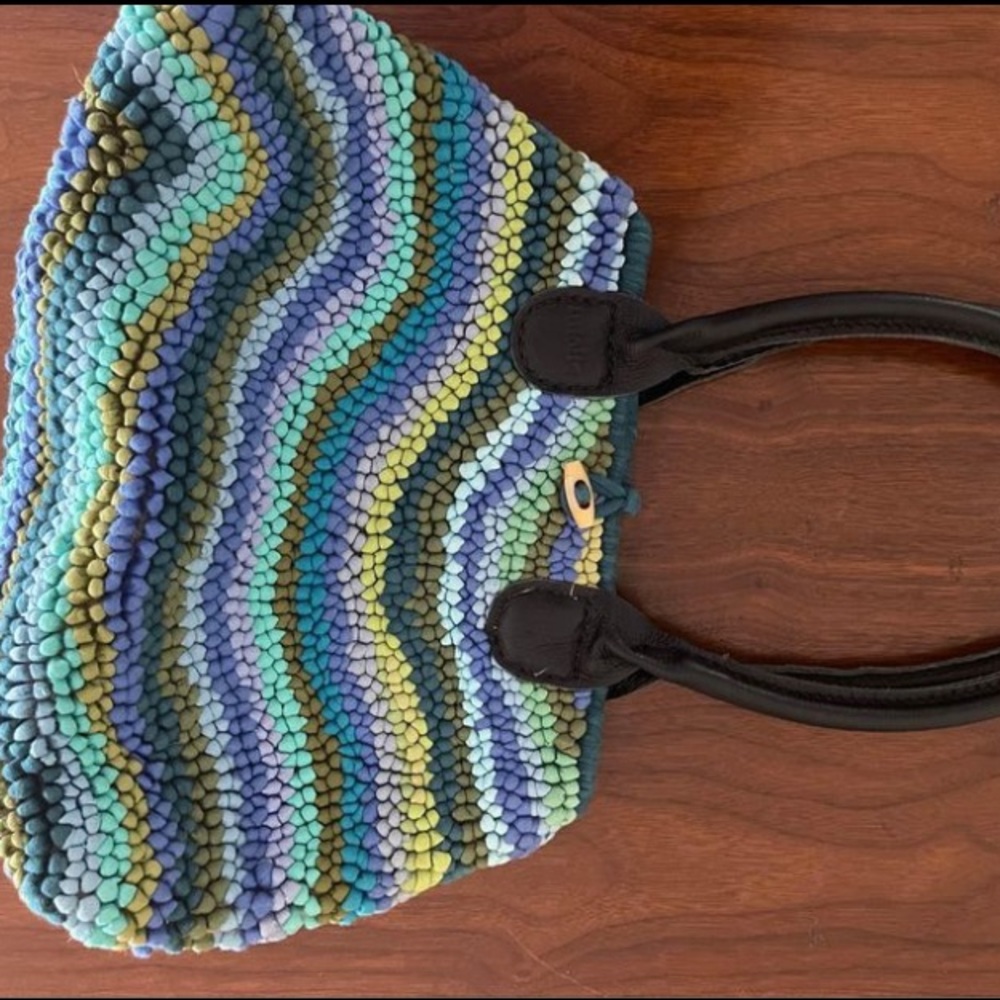 Mielie crochet purse in shades of blue & green with black leather handles